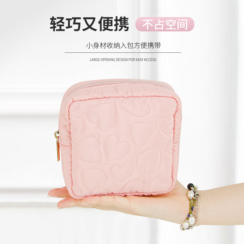 Ultrasonic heart-shaped quilte - Cosmetic Bags 评论和价格